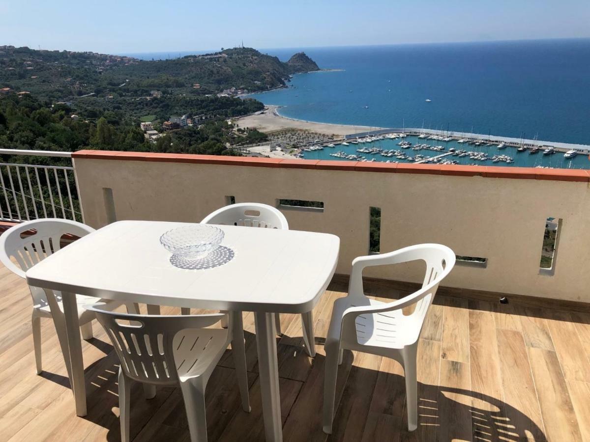 Appartamento Vista Mare Capo dʼOrlando Εξωτερικό φωτογραφία