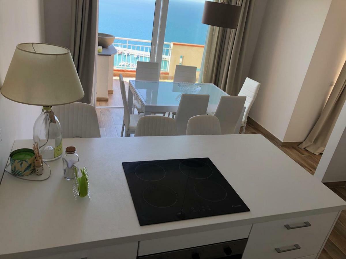 Appartamento Vista Mare Capo dʼOrlando Εξωτερικό φωτογραφία
