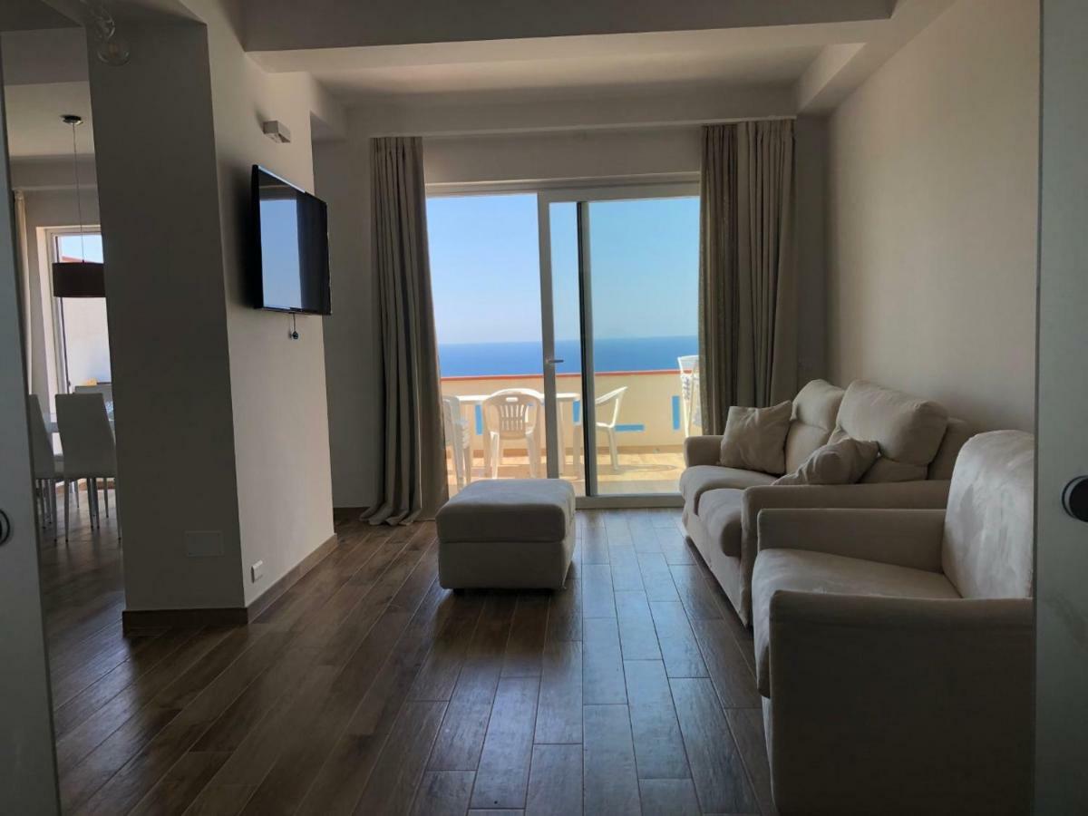 Appartamento Vista Mare Capo dʼOrlando Εξωτερικό φωτογραφία
