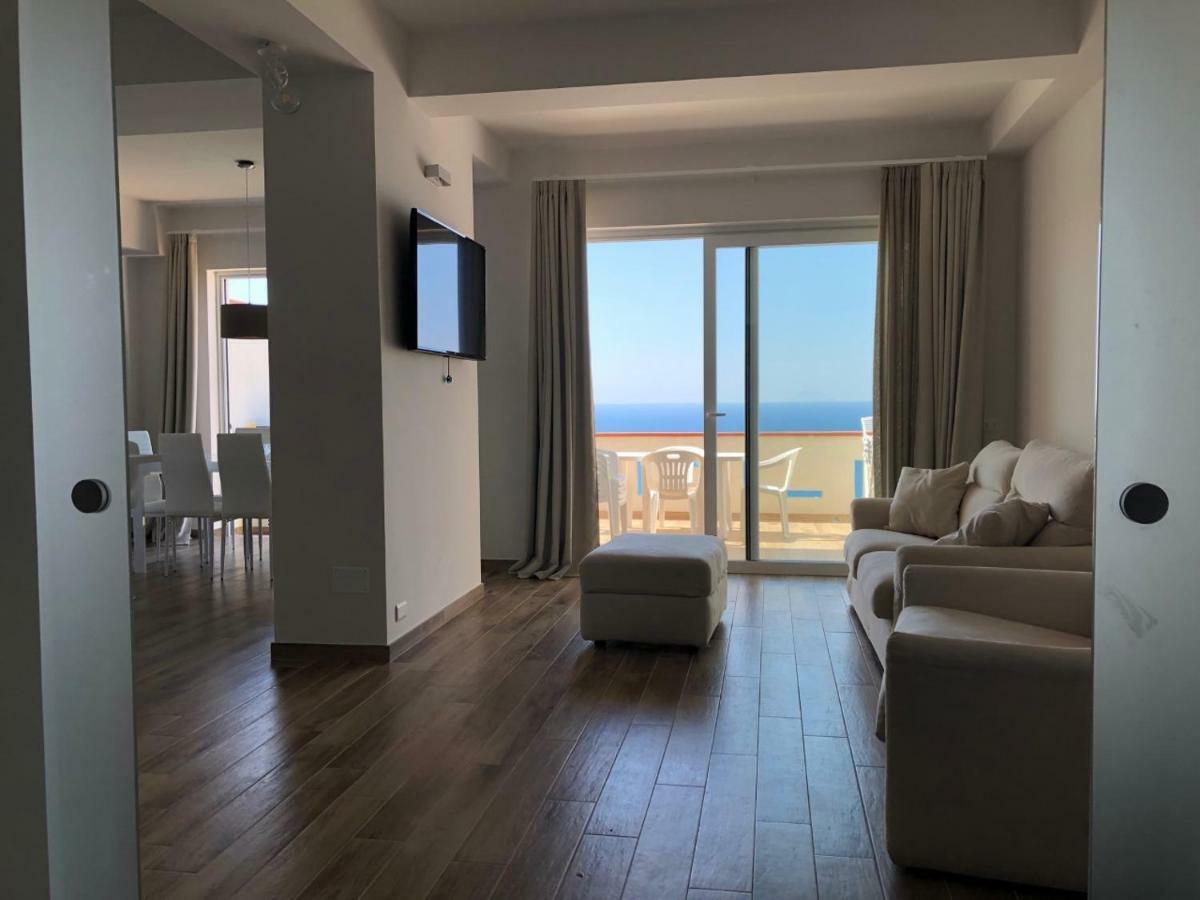 Appartamento Vista Mare Capo dʼOrlando Εξωτερικό φωτογραφία