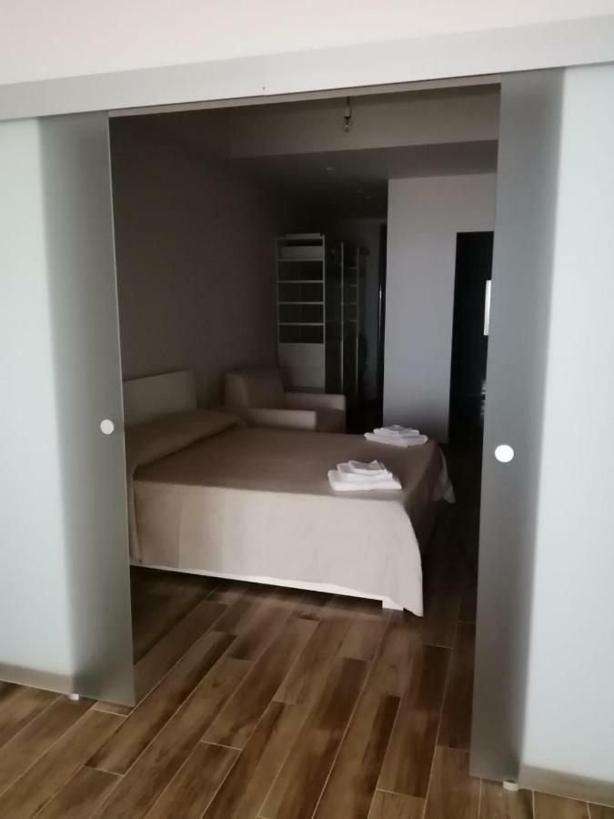 Appartamento Vista Mare Capo dʼOrlando Εξωτερικό φωτογραφία
